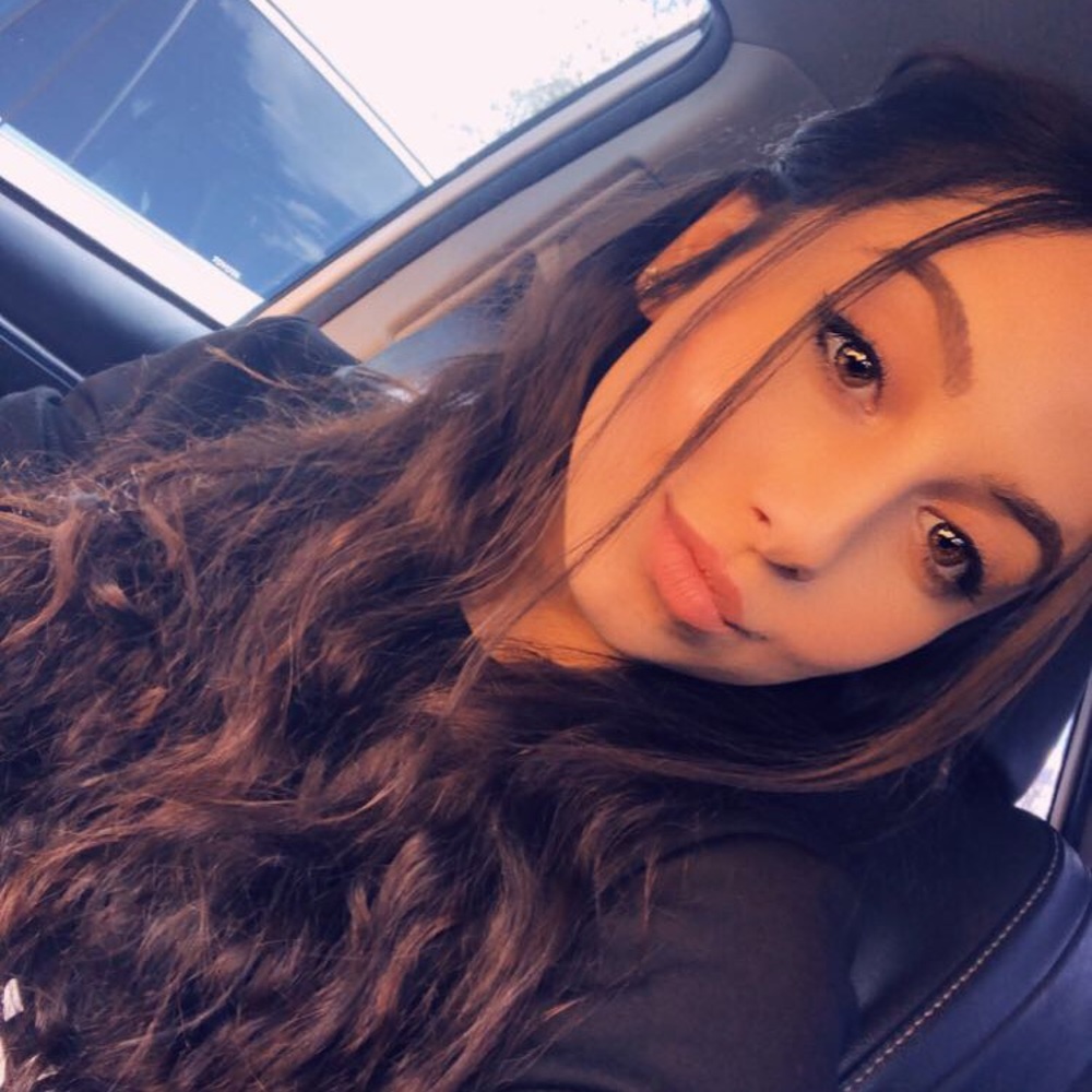 Meet your Posher, Anaida